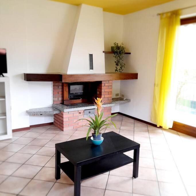 Il Vecchio Kiwi - House With Private Garden Villa Oleggio Castello Ngoại thất bức ảnh